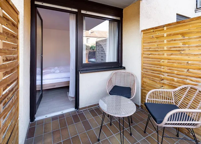 Nettes Apartment Mit Terrasse